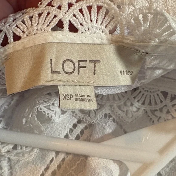 Petite Eyelet top - Picture 9 of 9